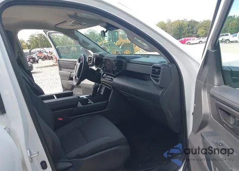 2022 Toyota Tundra Sr z USA, uszkodzony, nr VIN 5TFKB5AB0NX001633